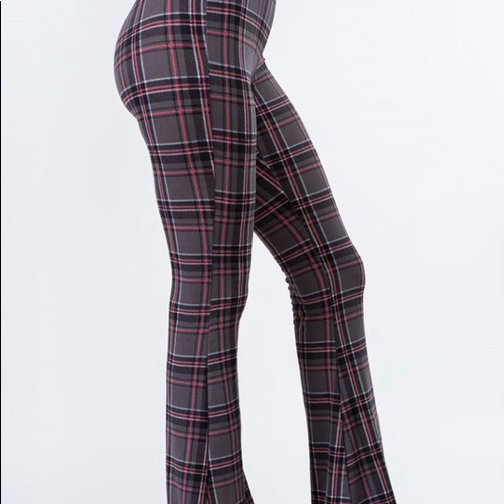 Clothes - Picture 5 of 6
